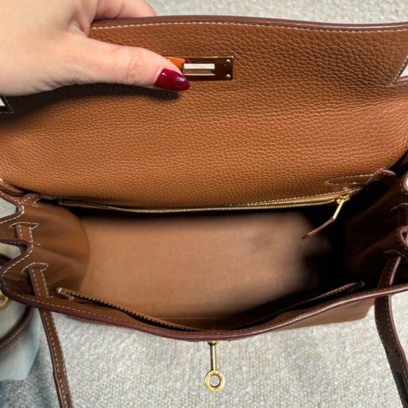 Authentic Hermes Kelly 28 Gold Togo GHW - Picture 12 of 16